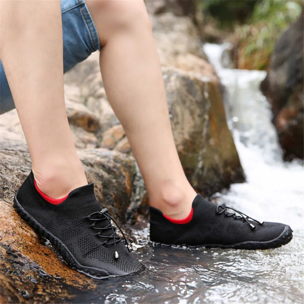 أحذية المشي لمسافات طويلة Vanmie Water Aqua Shoes Men Five Fingers Sock Barefoot Swimming Shoes Summer Summer Wading Shoes Beach Sneakers في الهواء الطلق HKD230706