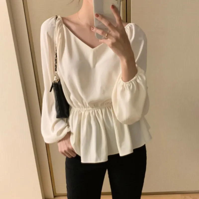 Ezgaga Women Shirts Spring New Fashion V-Neck Simple Long Sleeve Korean Chic Ruched Loose Slim Waist Ruffles Elegant Tops Female 210430