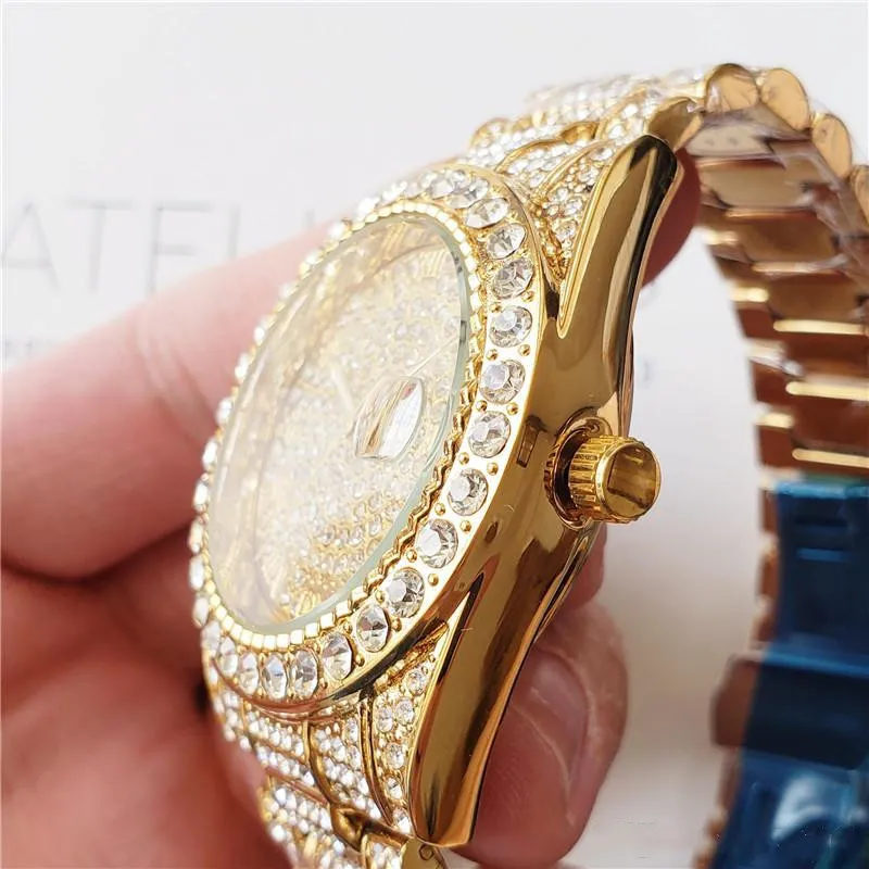 ROL Business Reloj de diamantes para hombre Relojes de diseño masculino Reloj redondo con anillo de diamante completo Marca de hora con números romanos helado Reloj Día Dat238f