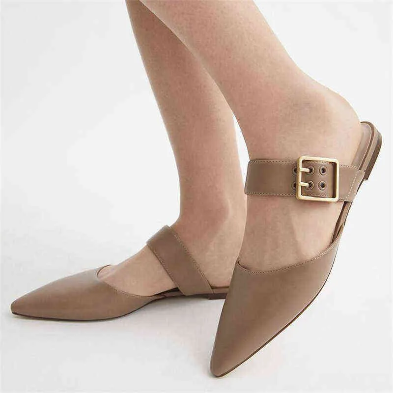 Sapatos de vestido dedo pontudo dedo verão sandálias mulheres ao ar livre desgaste casual fêmea slides flat botalhos de metal fivela de metal moda mulher 220303