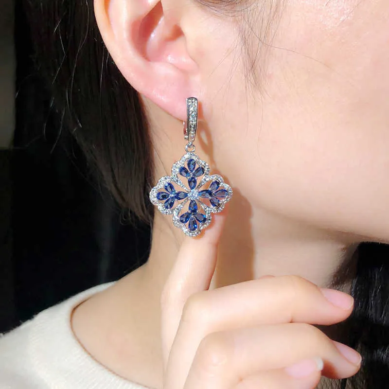 Élégant belle fleur de neige pendante bleu Royal Zircon cubique longue Huggie boucles d'oreilles pour femmes accessoires CZ698 210714