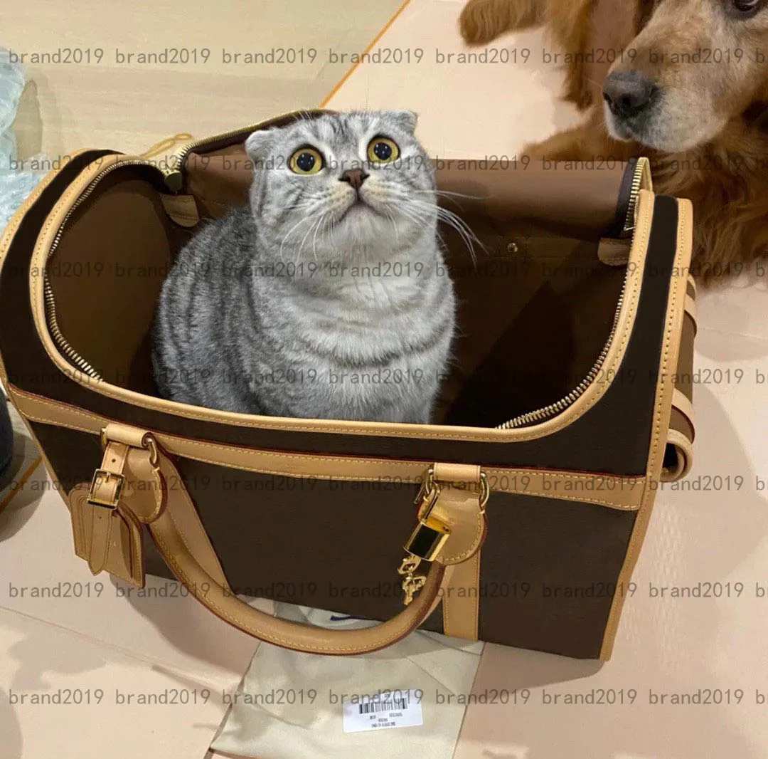 Classic print designer Pet Cat Supplies high quality leather Breathable Cat Carriers Crates Houses prevalent Big size224e