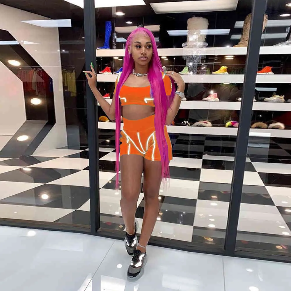 L Casual Neon Renk Kadın İki Parçalı Setleri Moda Yansıtıcı Aktif Eşofman Kırpma Üst Ve Şort Eşleştirme Set Sportif X0428