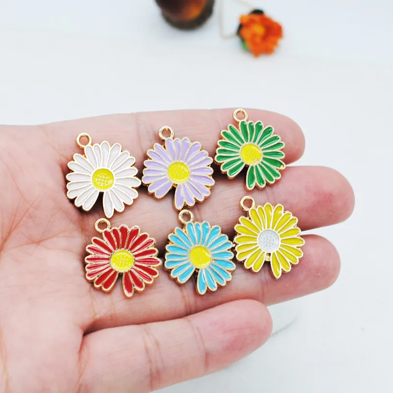 Breloques de fleur de marguerite en émail jaune bleu rose entier pour Bracelet boucle d'oreille collier pendentifs en alliage fabrication de bijoux résultats 23462646033