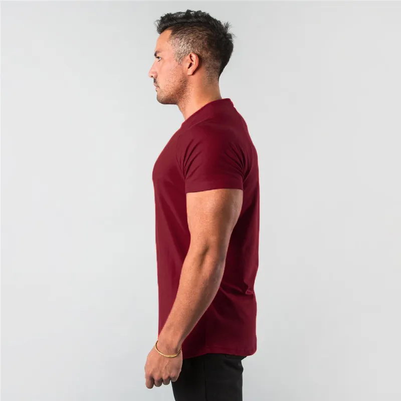 New Elegante Plain Tops Fitness Mens T Shirt Manga Curta Muscle Bodsbuilding Tshirt Tshirt Masculino Gym Roupas Slim Fit Tshirt 210324