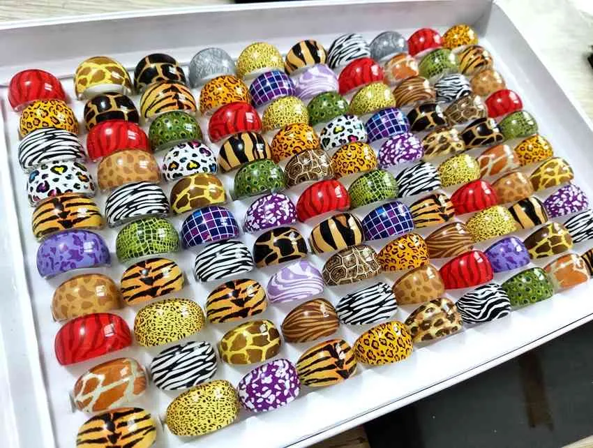 100 pièces en vrac mélange animaux peau de léopard coloré enfants filles femmes résine anneau toute la fête cadeau 14mm de large mignon bijoux 4140672