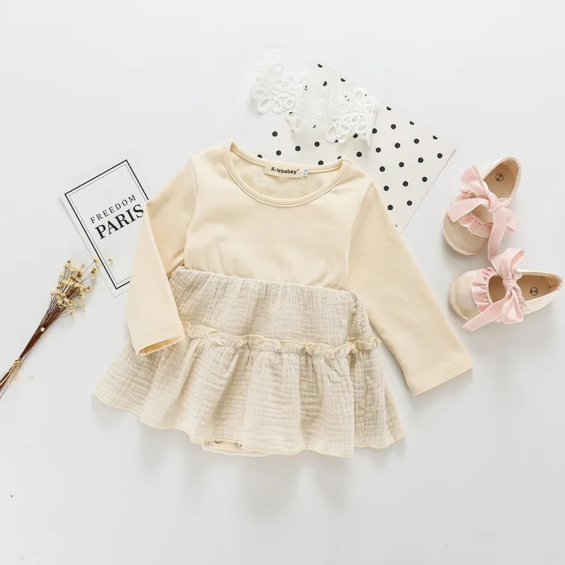 Vår Baby Bodysuits Kjol Uniform Kläder Dubbel bomull Klättring Leverans Lace Head Omkrets Jumpsuit 210515