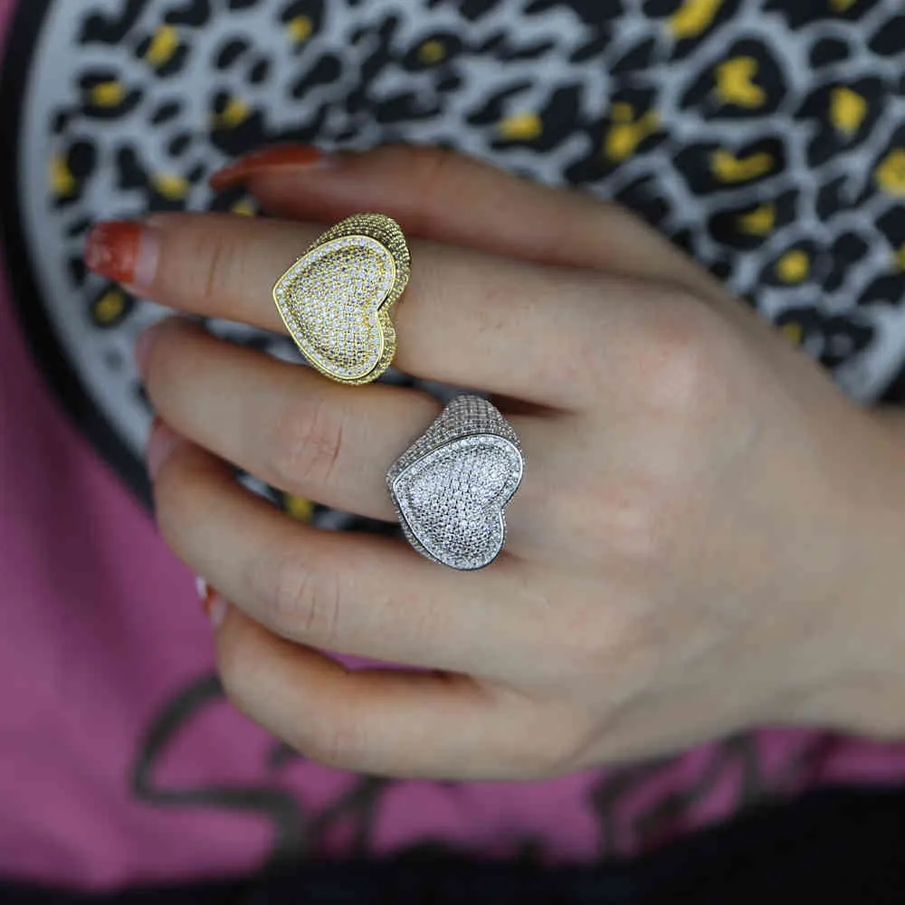 ORO Argento colore Moda Anelli alla moda Pave Full Sparking Heart Shape Cz Engagement Band 2021 Lastest Design Ring Jewelry