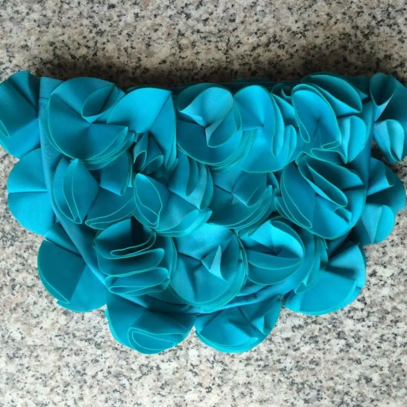 Färger Tredimensionella kronbladssimmössor för långt hår utomhus kvinnor blommor design cap delikat314j