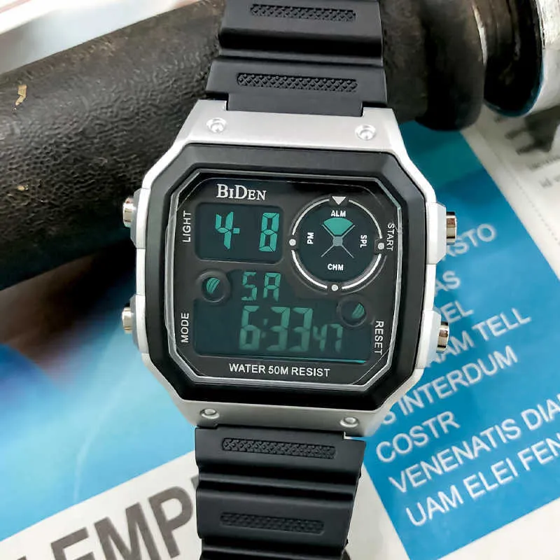 Reloj digital electrónico impermeable con luz LED cuadrada Reloj deportivo para hombre G1022