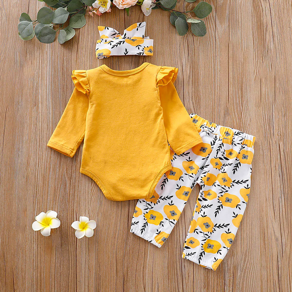 Autunno 3 pezzi Baby Girl LITTLE MISS SASSY PANTS Tuta con stampa e pantaloni con cintura floreale con fascia capelli 210528