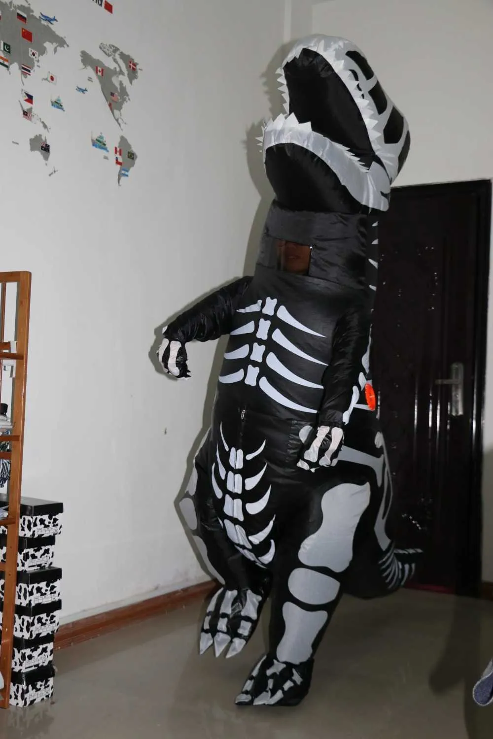  Skeleton Inflatable Dinosaur (2)