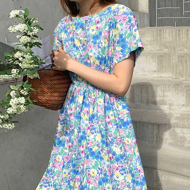 コレスパアの女性のドレス夏の韓国のシックな西洋風の柔らかい花の円形のネックボタンオープンバックプリーツ半袖vestido 210526