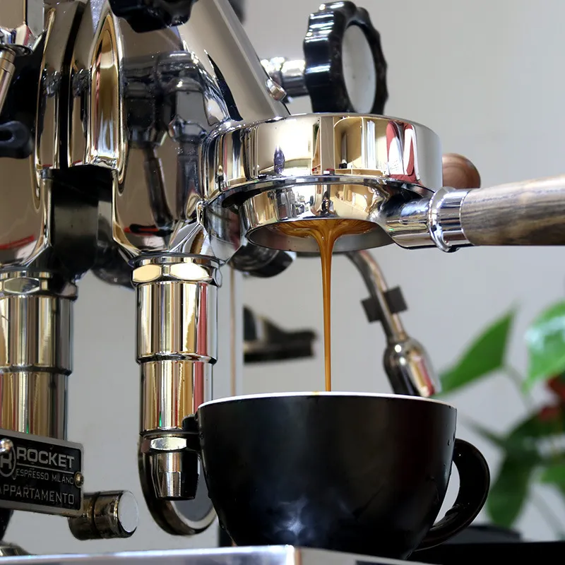 Maniglia macchina da caffè a doppio orecchio in acciaio inossidabile da 58 mm Portafiltro senza fondo Portafiltro universale in legno E61 Utensili caffè espresso 220309