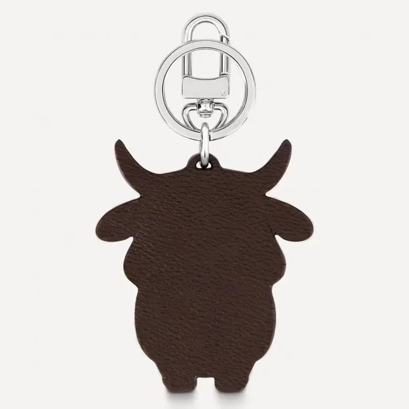 Designer Keychain Fashion Pu Leather Ox Cattle Cow Key Ring Designed Neychains Car Keyring Holder Bull Pendant Christmas New Year 224V
