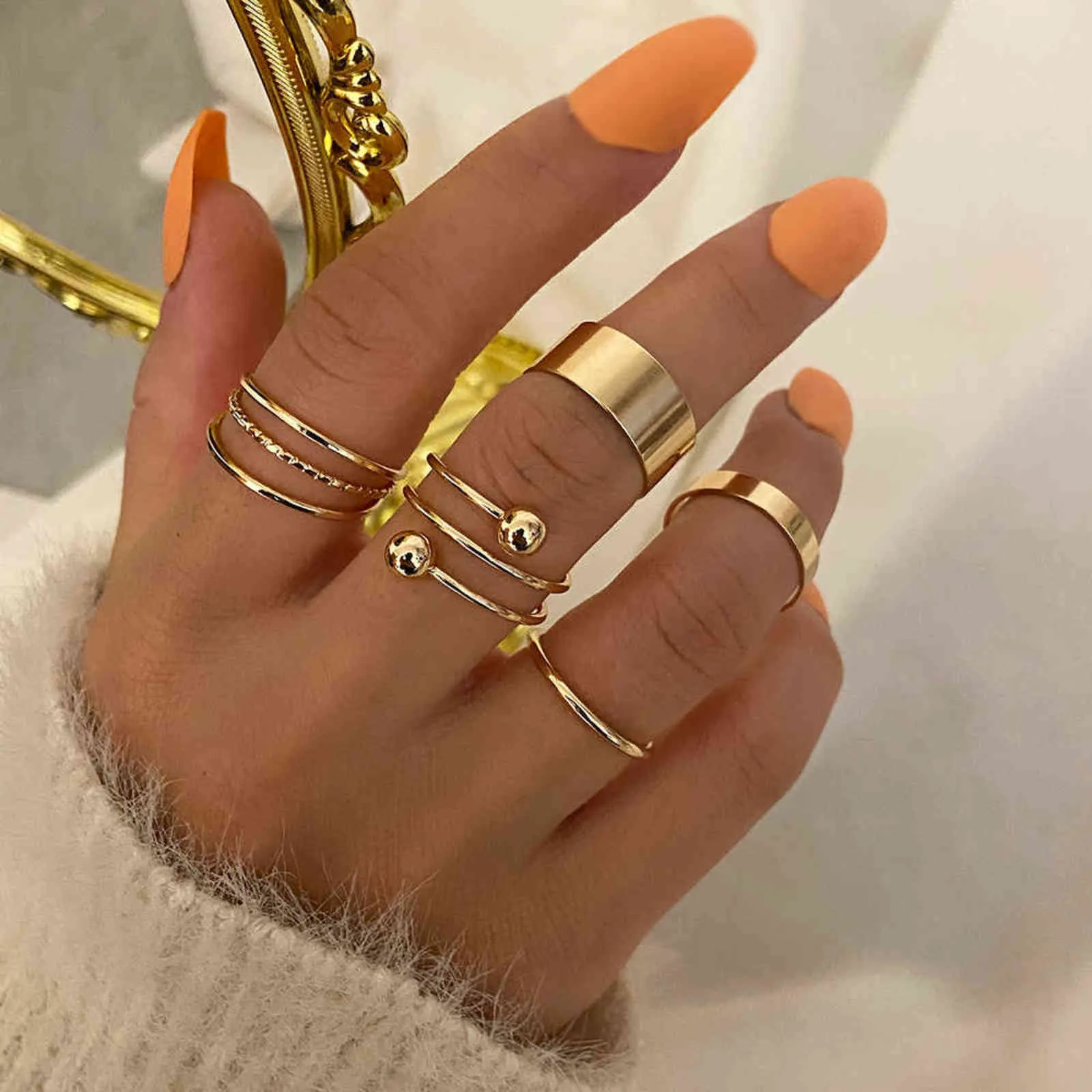 Vintage Metal Gold Wide Knuckle Ring Set For Women Punk Cross Twisted Crystal Finger Ring Bohemian Fashion Jewelry Gift G1125