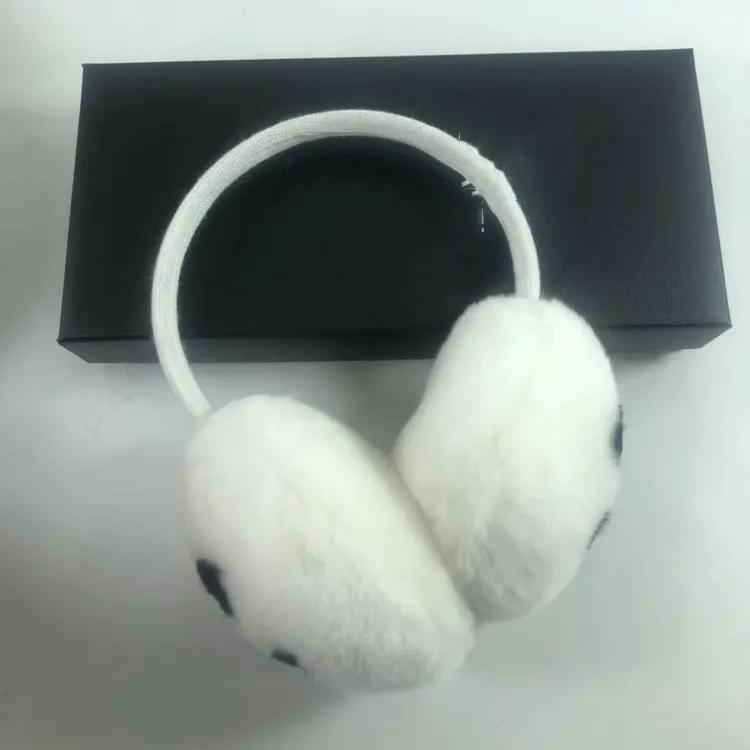 Winter oorbeschermers Vrouwelijke konijn fluwelen oorbeschermers Klassieke merk Oorwarmers mode warme warme pluche oorbeschermers262c