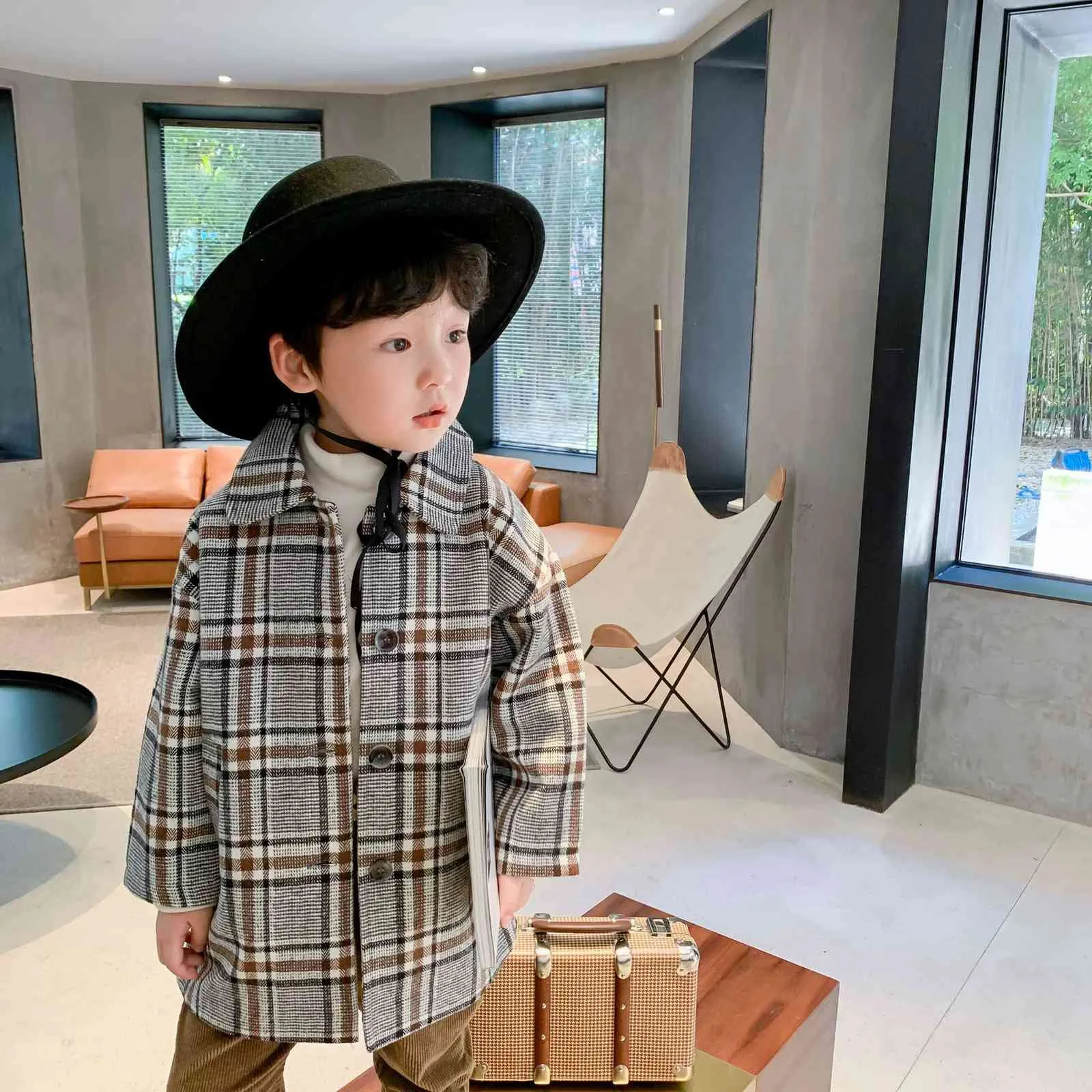 Höst England Style Fashion Boys Woolen Plaid Long Jackor Kids Outwears Barn Tjocka Casual Coats 210508