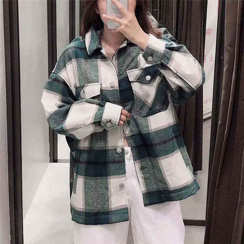 Mode Kvinnor Oversierad Plaid Jacket Pocket Now-down Collar Casual Koreansk stil Lång kappa Sleeve Fickor Toppar 210430