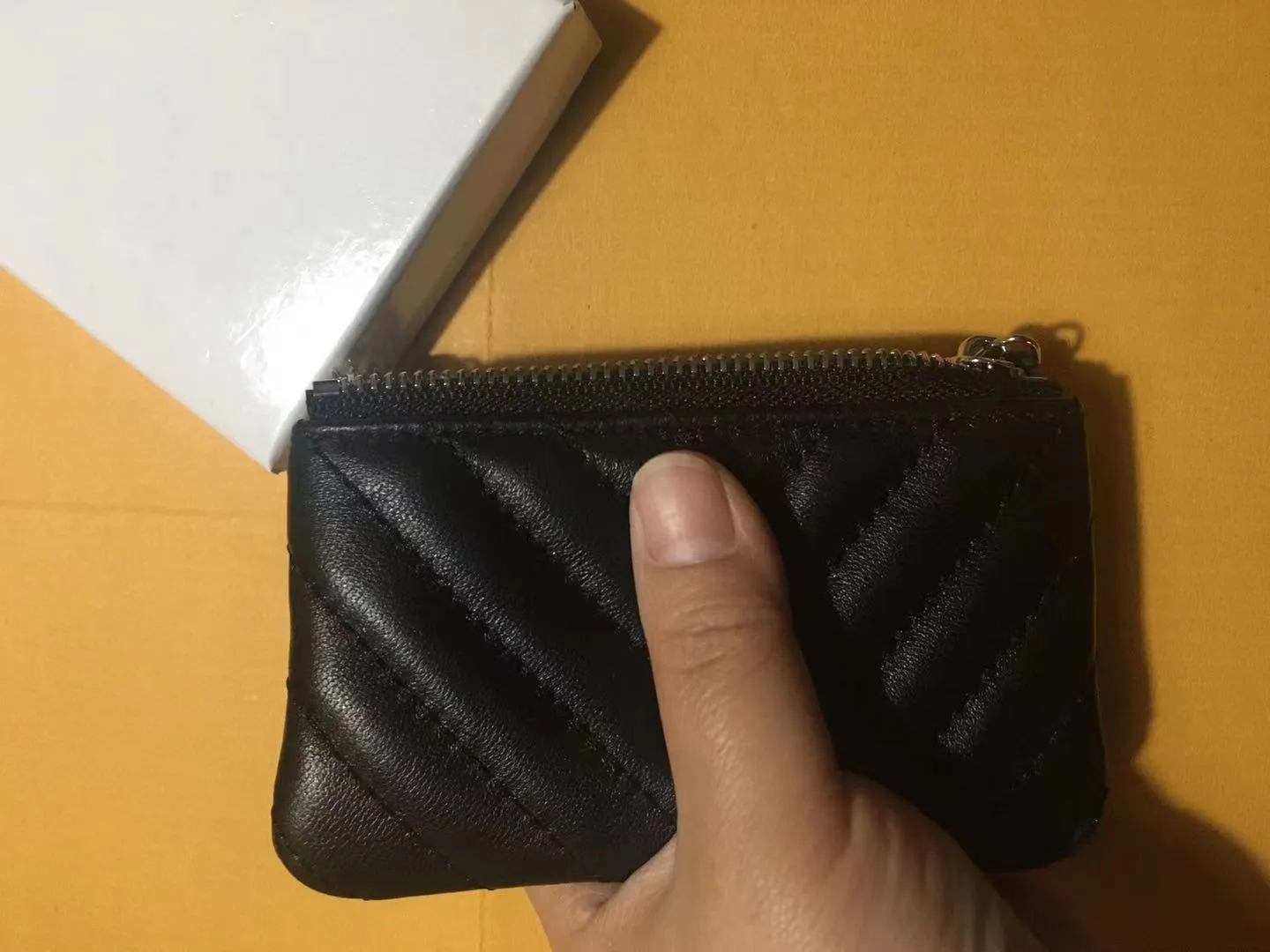 Anahtar torba para çantası cüzdan tasarımcı cüzdan tasarımcı madeni para çantası cüzdanlar kutu toz çantası üst kaliteli lamb269e ile kartı tutucu ruj çanta