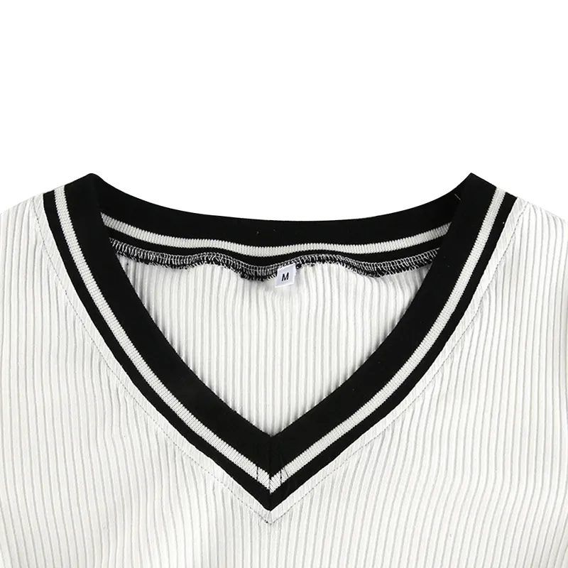Camiseta Feminina Manga Curta Color Block Decote em V Umbigo Exposto Slim Fit Tops de Verão Fashion Sale Vestuário 210522