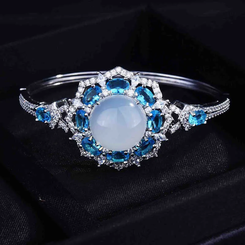 Bracelet de luxe flocon de neige S925 bijoux vintage argentés avec pierre naturelle ronde Zircon bleu accessoires de fête de fiançailles pour femmes Q0717