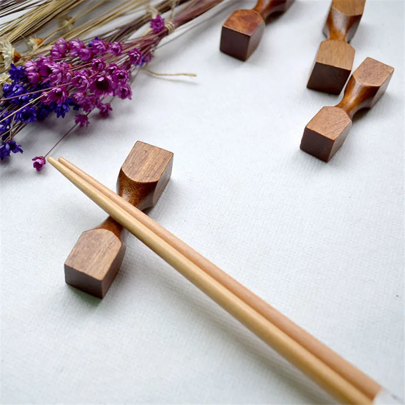 Dumbbell Chopsticks Holder Wooden Leaf Shape Knife Stand Spoon Rest Fork Rack Frame Art Craft Dinner Product Kitchen