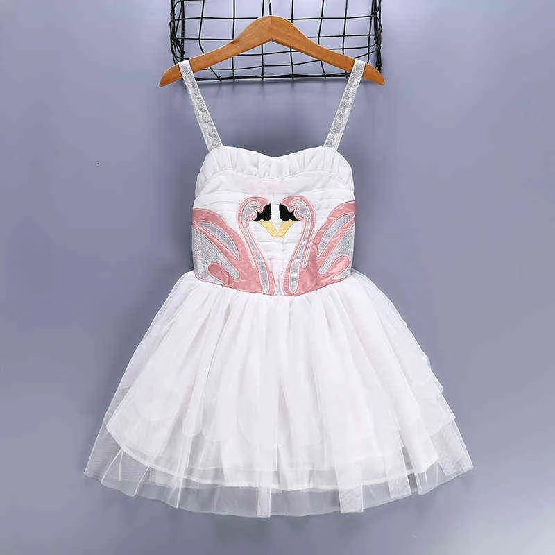 Filles Robe Angel Wings Costume Swan Princesse Robe Fleur Bébé Tutu Robe Pailletée Petites Filles Jarretelles Robe Mode 2021 G1129