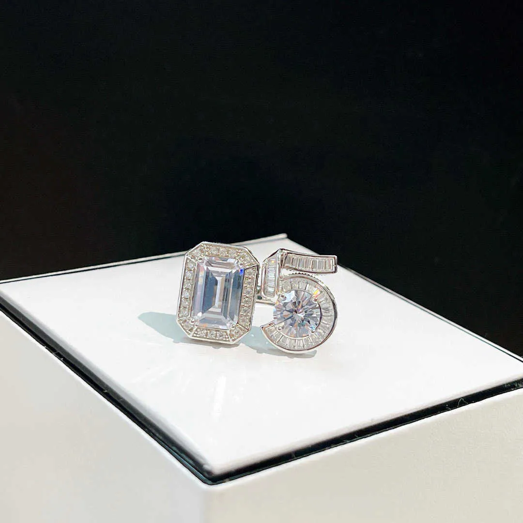 Top Brand Pure 925 Gioielli in argento sterling Taglio smeraldo Lettera 5 Anelli di design Grandi anelli di diamanti Fidanzamento Matrimonio Gioielli di lusso8486761