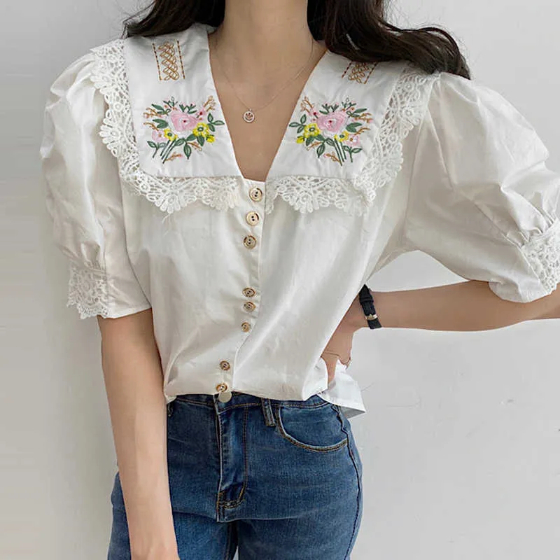 Korejpaa camisa de mujer verano coreano Retro suave bordado flor encaje costura solapa blusas de manga de soplo de un solo pecho 210526