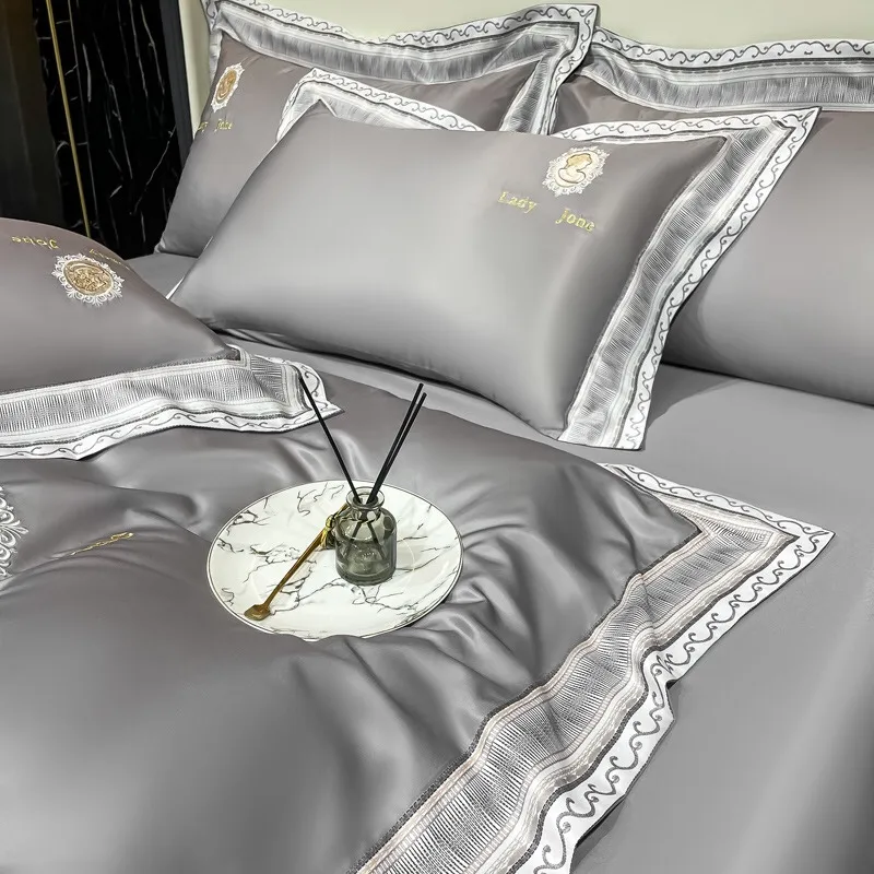 Hemtextilskivor 4 stycksuppsättningar av ren vanlig färg silke broderad säng täcke täcke monterat ark