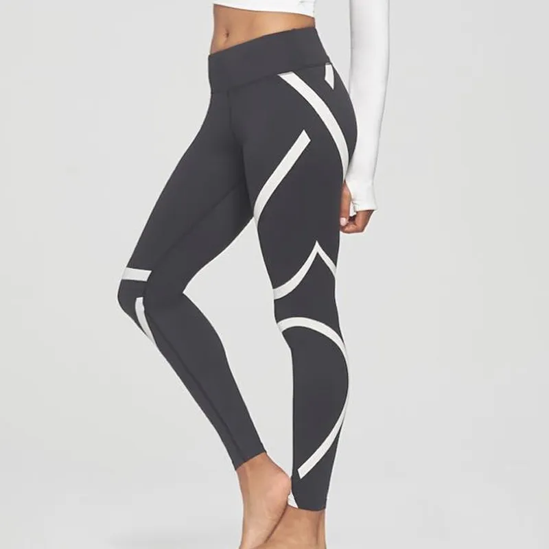 Arrivée Noir Blanc Fitness Leggings Femmes Rayé Leggings Fitness Maigre Legging Sportif Entraînement Pantalon Pantalon De Survêtement Pantalon 210518