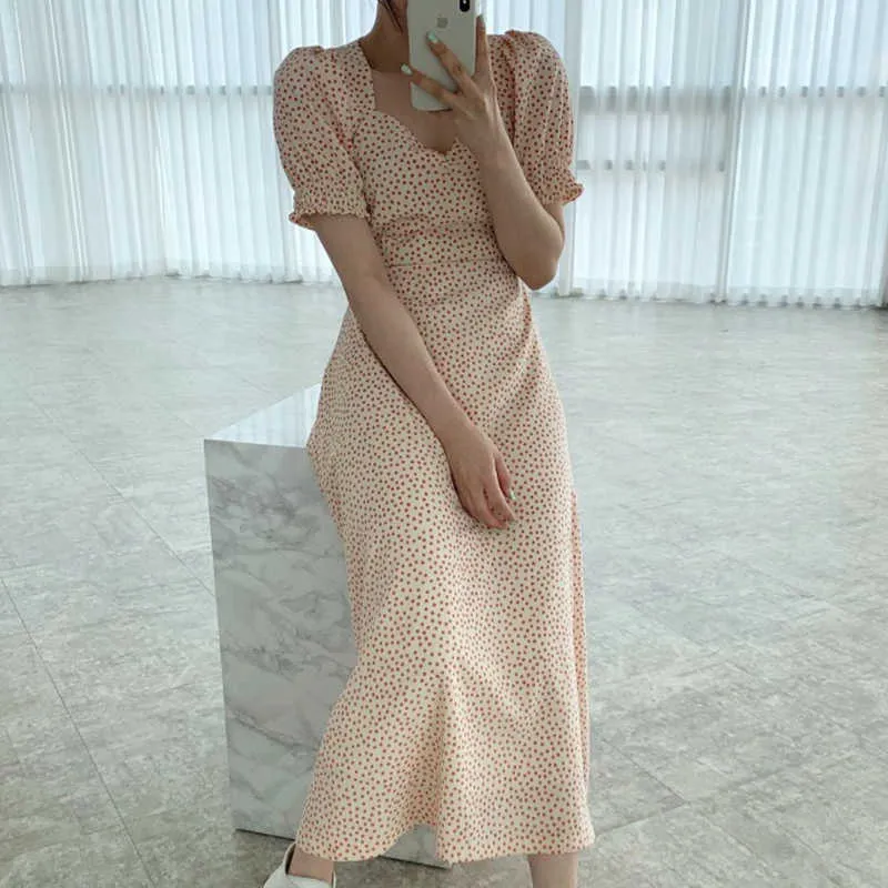 コレヒパアの女性のドレス夏の韓国のシックな穏やかな気質スクエアネック全画面花レースアップパフスリーブVestidos 210526