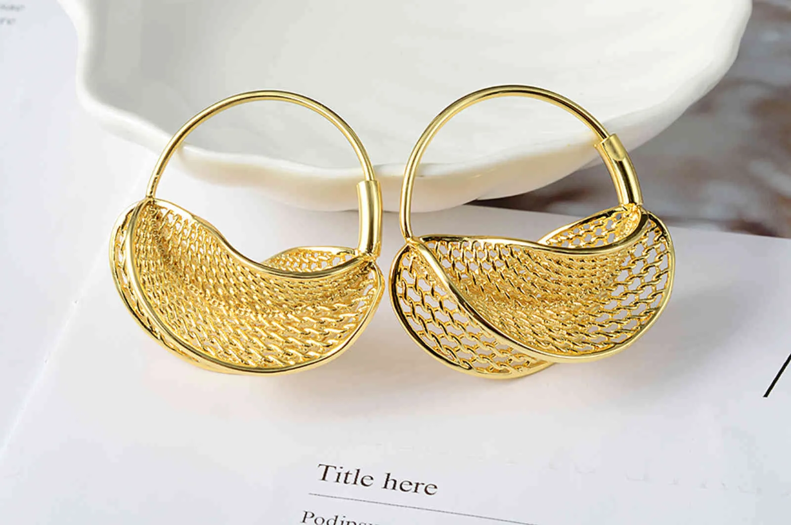 Mode Unique bijoux irréguliers 2021 grandes boucles d'oreilles ovales pour femmes filles cadeau d'anniversaire Dubai boucle d'oreille