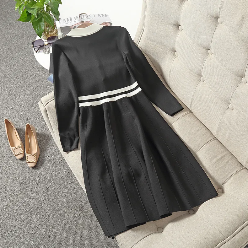 2021 Fall Autumn Long Sleeve Lapel Neck Black White Contrast Color Knitted Panelled Pockets Knee-Length Dress Elegant Casual Dresses 21S0882504