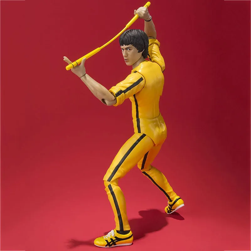 Bruce Lee Actionfigur Spielzeug PVC -Kollektion 75. Jubiläumsausgabe Gelbe Kleidung Model Dekoration Geschenke für Kinder Li Xiaolong7699114