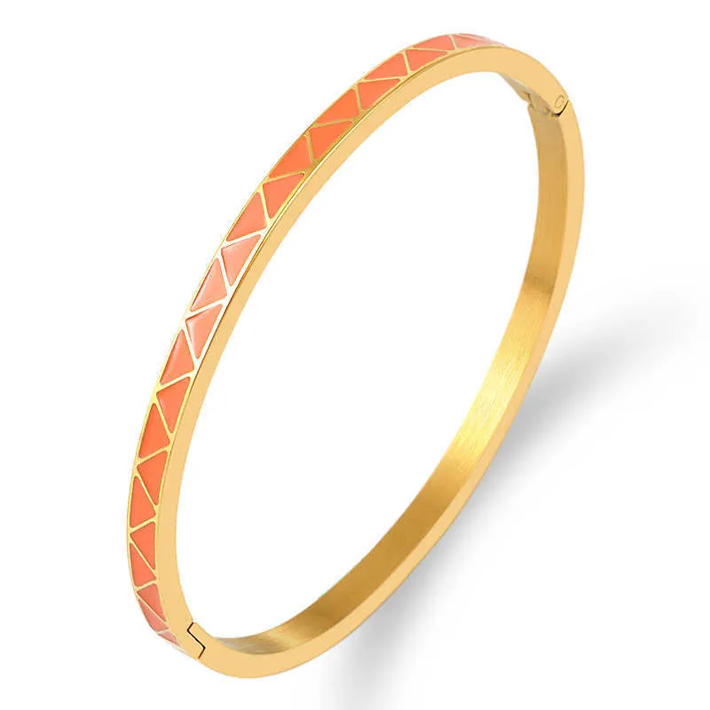 5 färg triangel mönster Bangles för kvinnor rostfritt stål guld tunna bangles armband orange blå färg emalj smycken Q0719