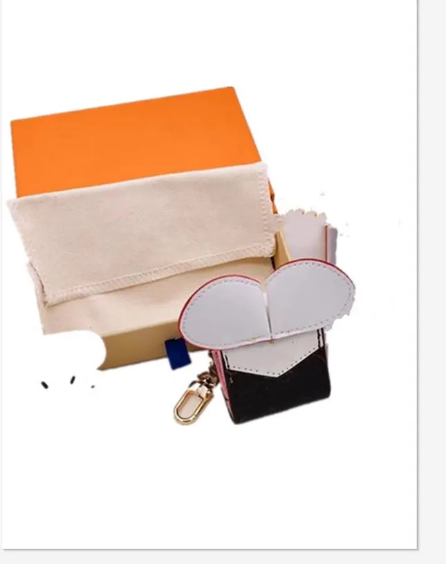 Designer Earphone Bag Keychain Nyckelring med box mode hörlurar fall pendellkedja pandents charm bruna blommaknappar g244v