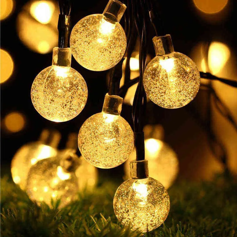 屋外の太陽光発電のための5m 10mの太陽電通灯の水晶玉の防水LEDの弦の光の妖精の電球の庭のクリスマスの装飾211104