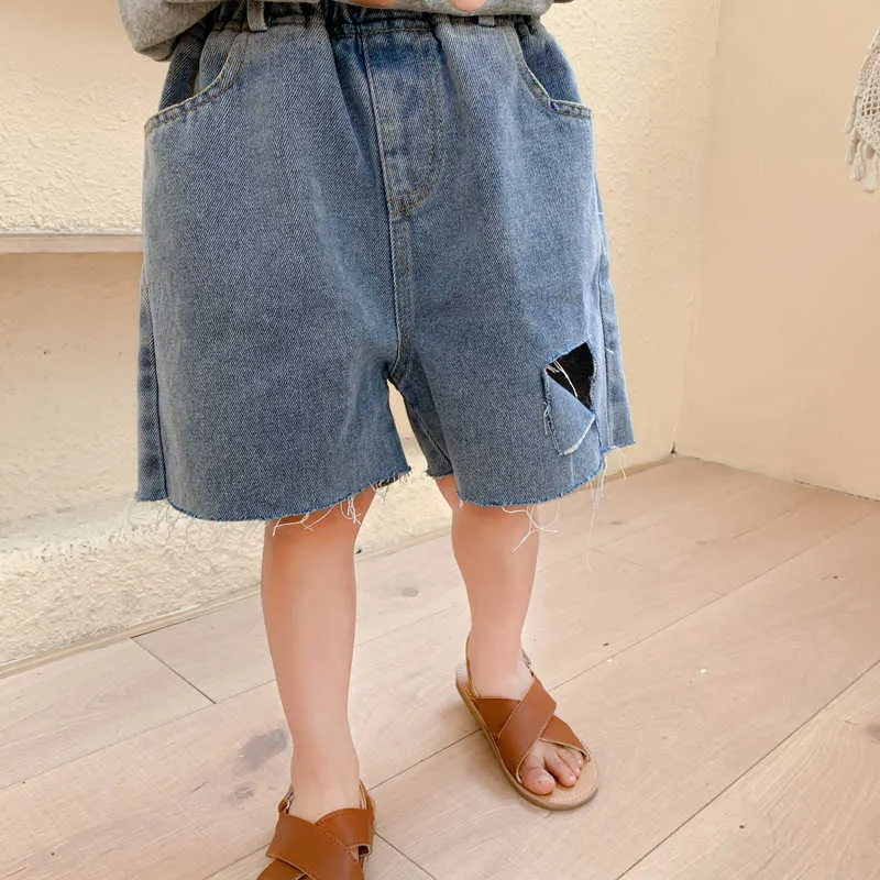 Sommar stiliga pojkar mode rippade denim shorts barn coola lösa trasiga jeans 210615