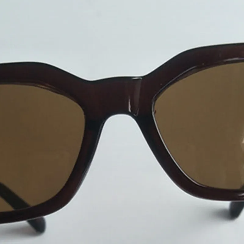 男性の小さなフレームサングラスレディースデザイナー眼鏡ファッションアイウェアUV400保護サングラスボックス10色270U
