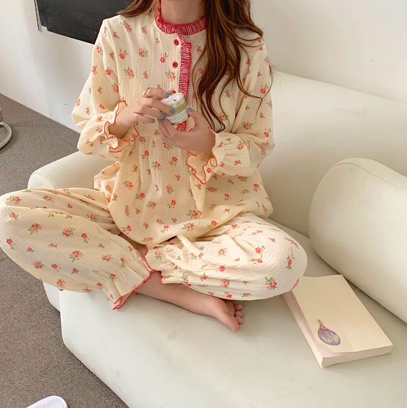 Söta ruffles tjejer tryckta floraler färg-hit koreanska mode plus sleepwear varm söta hem kläder pyjamas set 210525