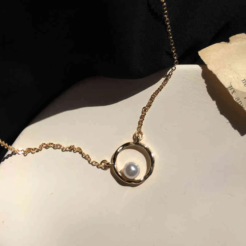 Elegante Mode exquisite Damen Zinklegierung Schlüsselbein runde Perle Anhänger lässig Party geometrische Gold Halskette Schmuck
