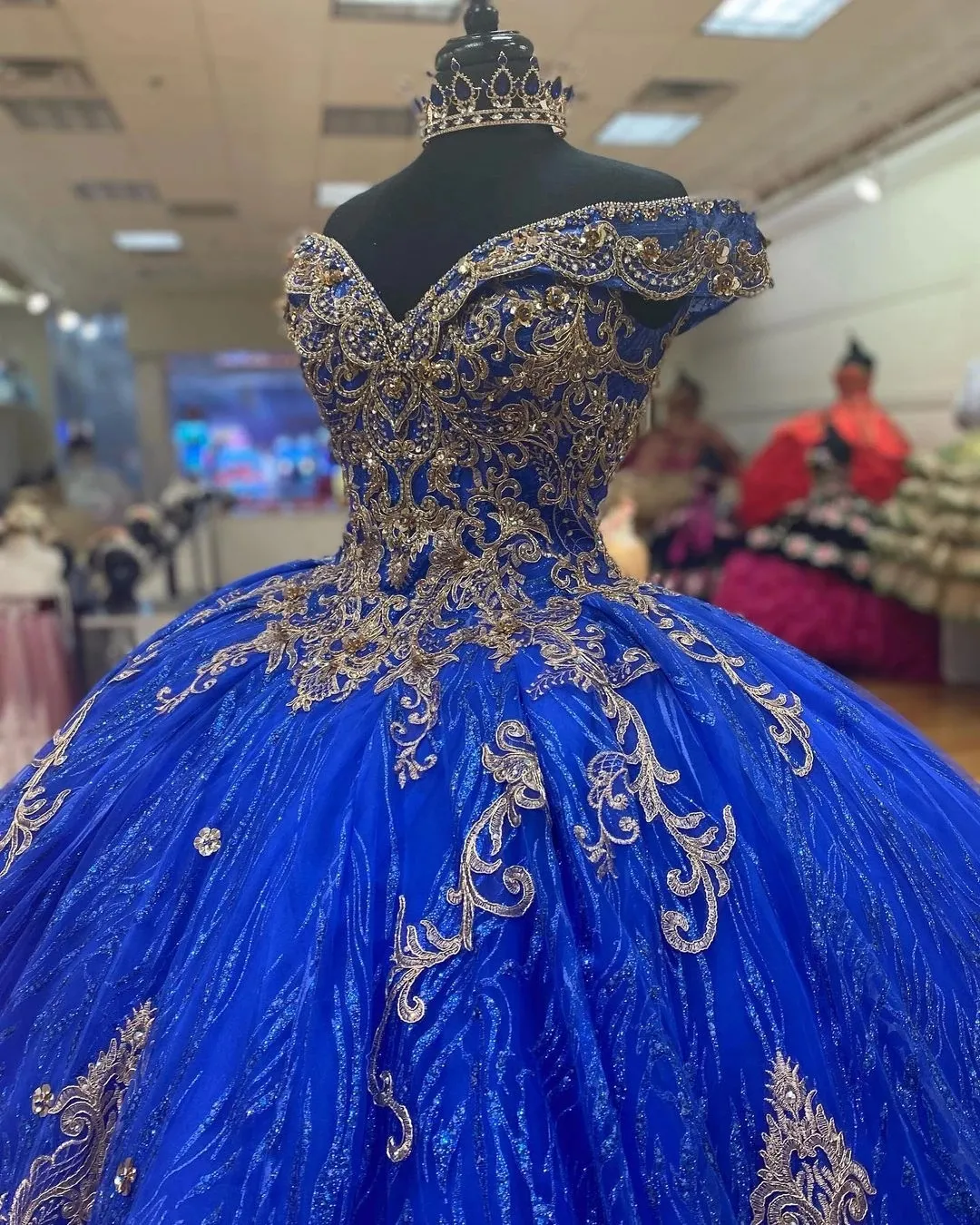 Royal Blue Gold abiti da 15 a os 2021 Puffy Quinceanera Dress Sweet 16 Dress Off-the-Shoulder Quinceanera Ball Gowns198i