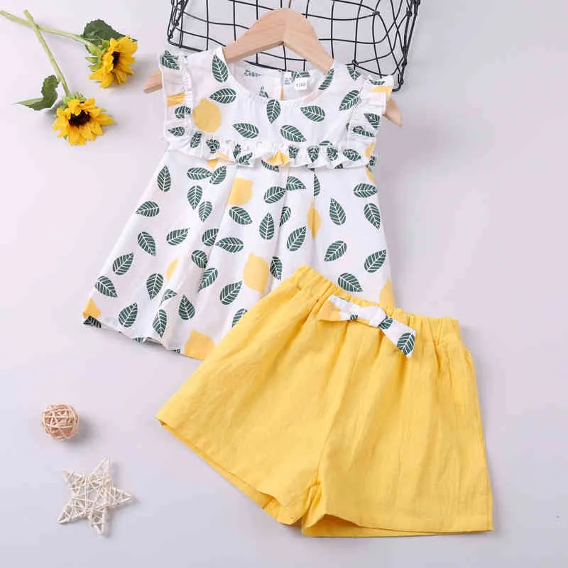 Girls Clothes Set Children Leaf Print Sleeveless Top + Bow Shorts Casual 2-Piece Summer Suit Baby Girl 2-6 Years Old 210515
