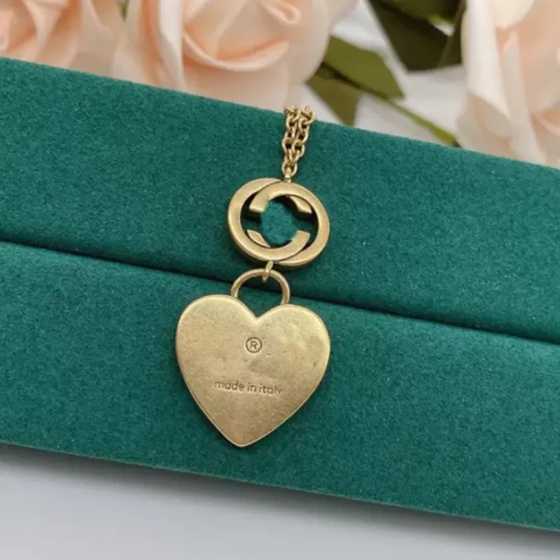2022 Designer ketting set oorbellen voor vrouwen luxe ontwerpers gouden ketting hart oorbel mode joodse cadeau met charme d220214304369