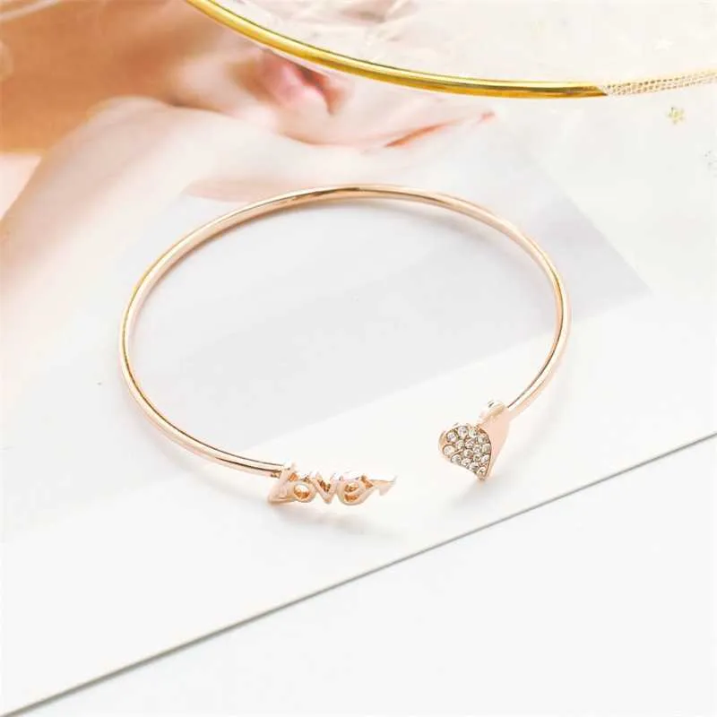 12 pezzi lettera d'amore braccialetti zircone cubico cuore di cristallo oro rosa argento colore braccialetti geometrici aperti accessori gioielli Q0717