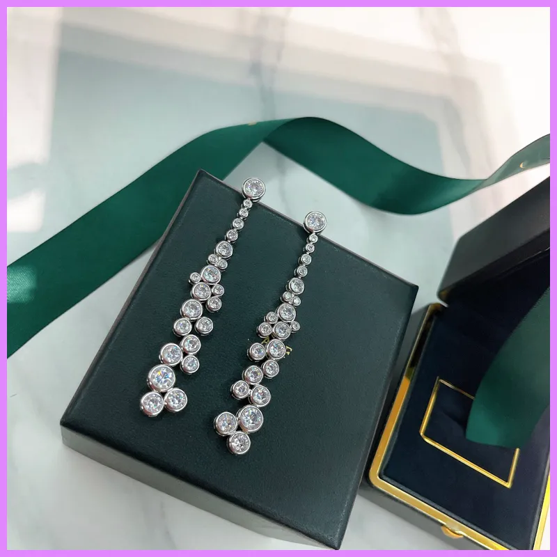النساء أزياء الأقراط الفضة الماس حلق إمرأة فاخر مصمم مجوهرات السيدات للحزب الزفاف سلسلة الأذن الأزرار هدايا D221215F