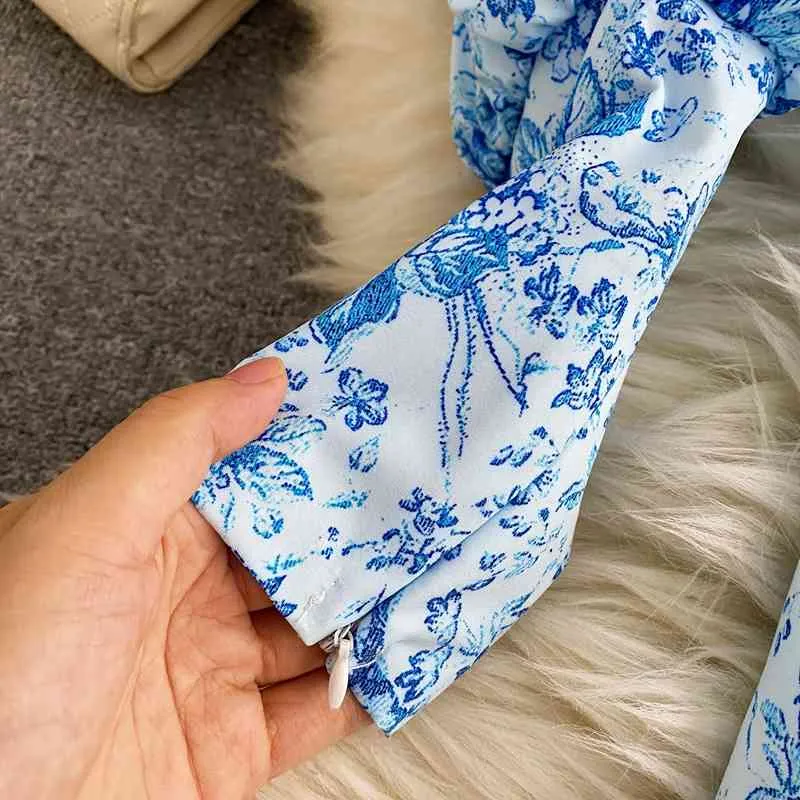 Women Blue and White Porcelain Print Dress Square Collar Sexy Lantern Sleeve Autumn Ladies Slim Tube Vestidos Mini Female HK040 210506