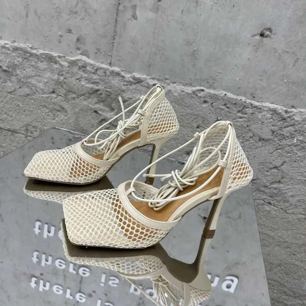 XIBEILOVE 2021 Yeni Seksi Sarı Mesh Yüksek Topuklu Sandalet Kare-toe kadın Çapraz Kayış Dantel-up Stiletto Hollow Shoes Y0721